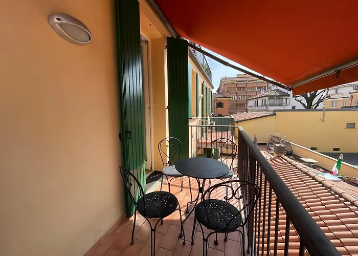 Crocetta Certosa Apartment Con Balcone