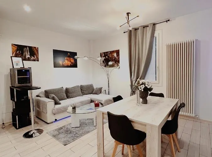 Futura Suite Apartment