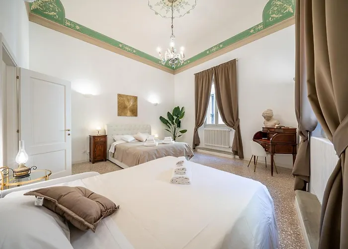 3 Minutes From Piazza Maggiore Historical Flat