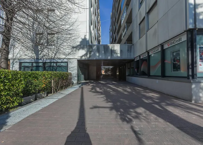 Bright Studio Apartment - Your Nest In Bologna