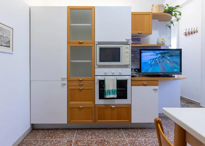 Housmart Galeotti 16