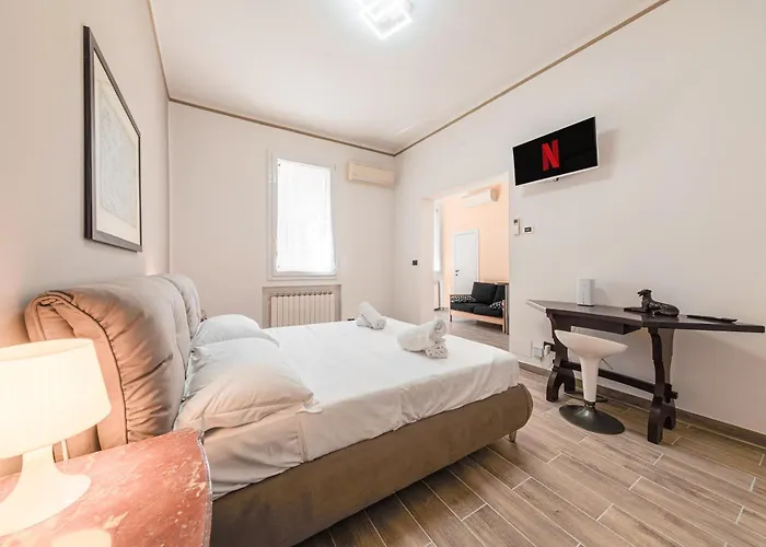 Costa Deluxe Apartment - Bologna