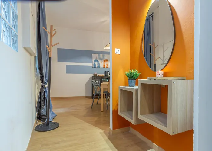 Cozy Threeroom Apartment In The Heart Of Bologna