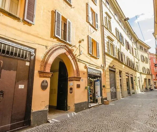 Lupari Apartment, Palazzo Storico Sotto Le Due Torri