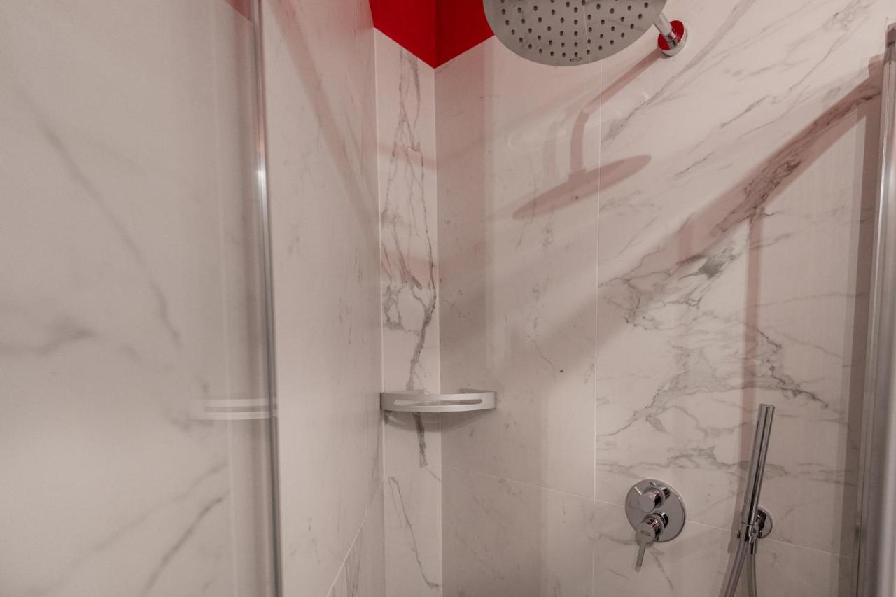 L'8 Boutique Design Bolonia