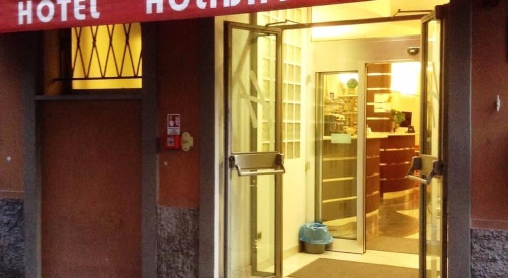 Hotel Holiday- Finestrella Bologna