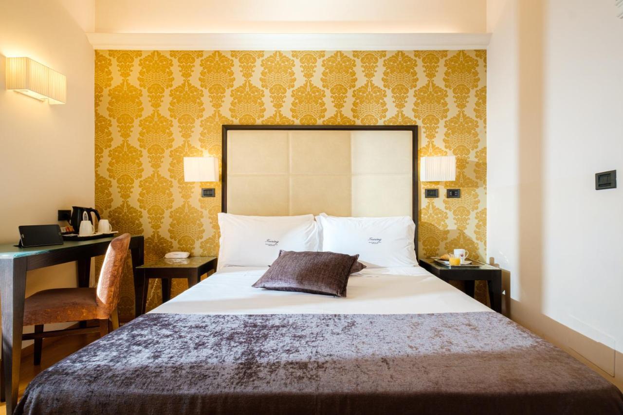 Touring Hotel 4*