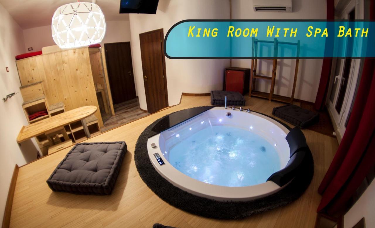 4roomz 3* Bologne