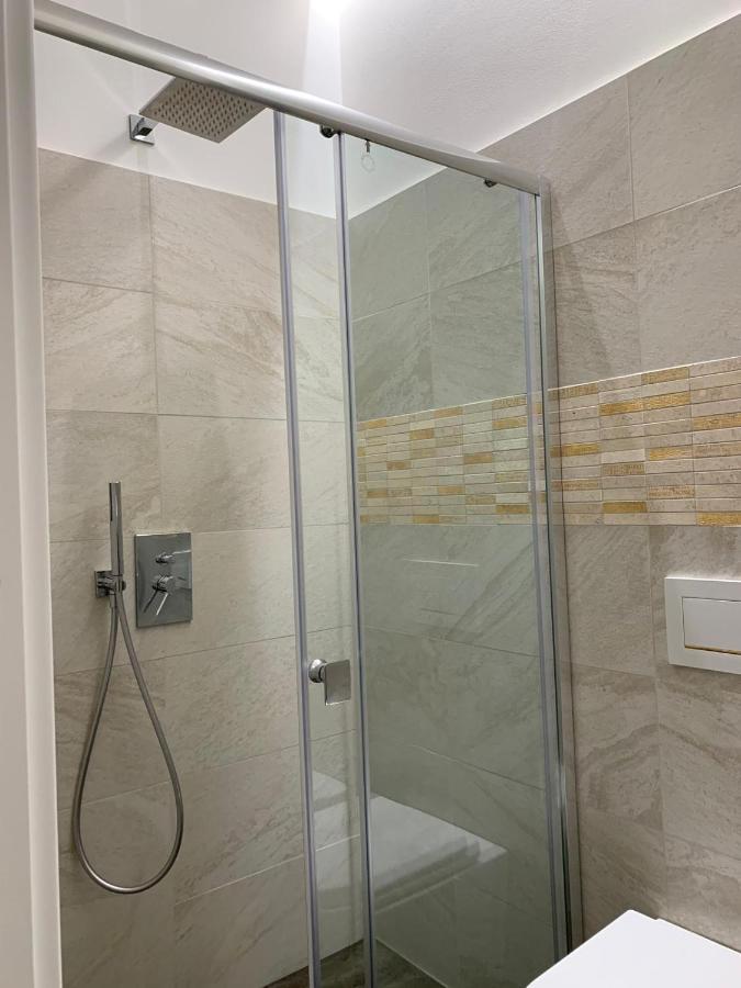Galleria Cavour Bed & Breakfast