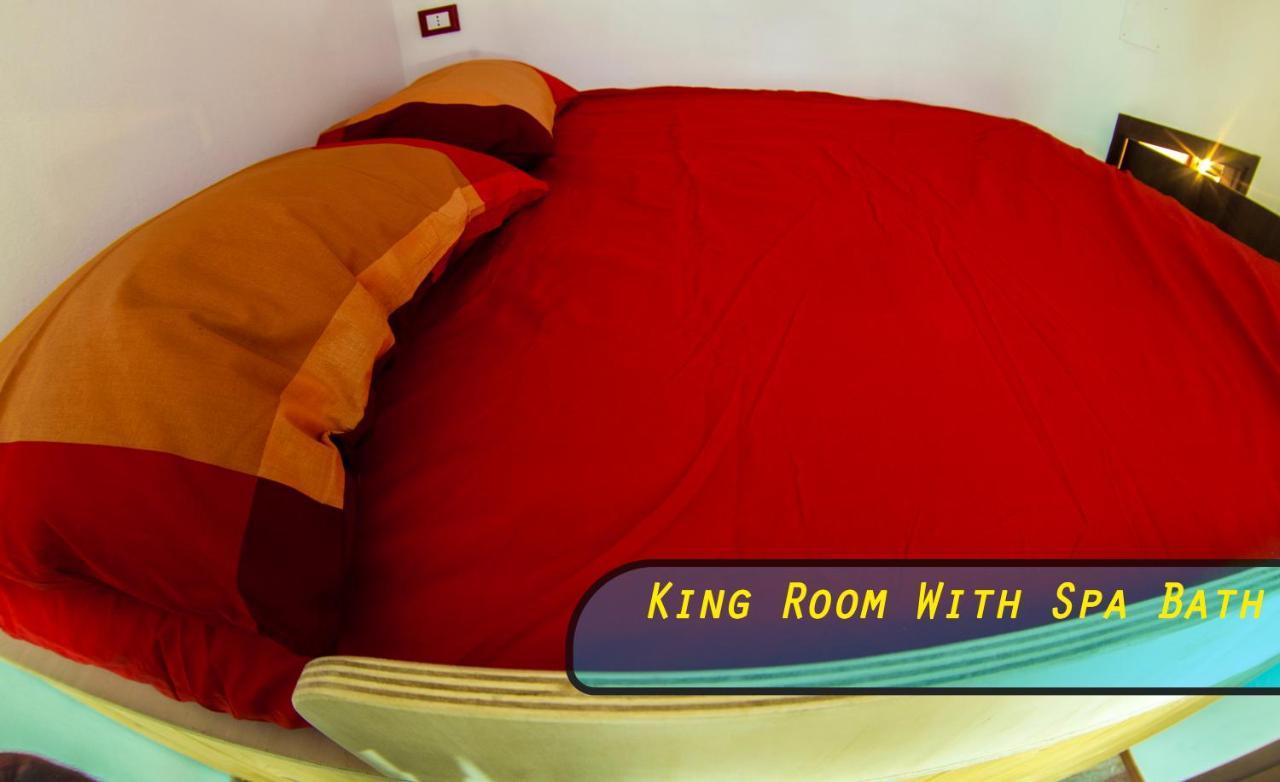 Couette-café 4roomz Bologne