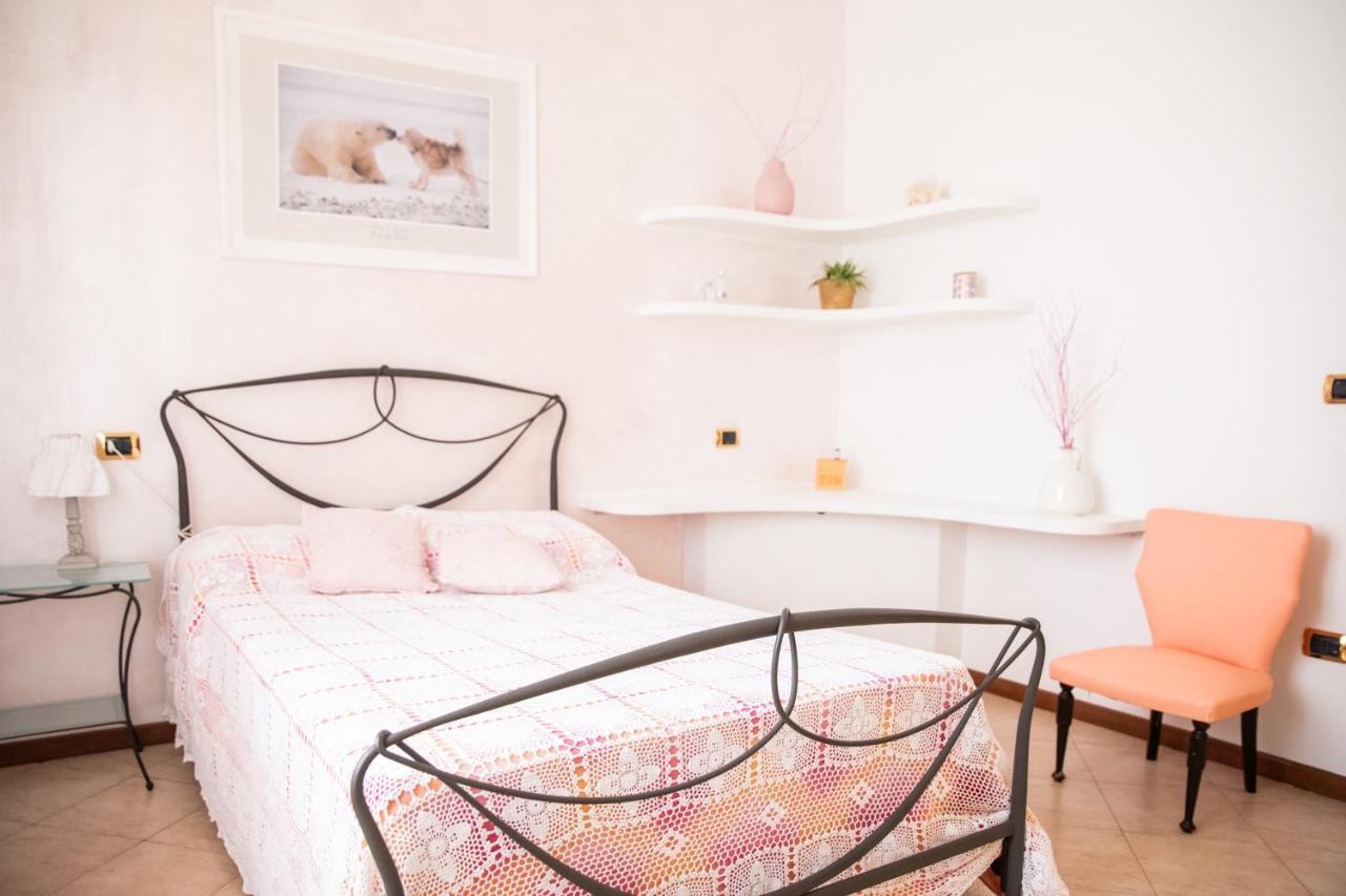 Bloom As Are Bed & Breakfast *