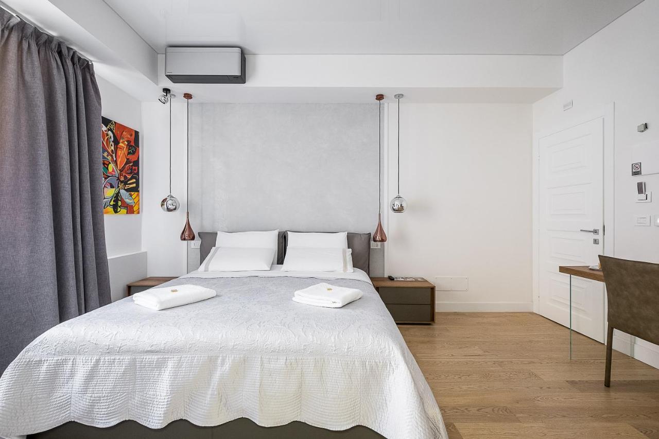 Galleria Cavour Bed & Breakfast *