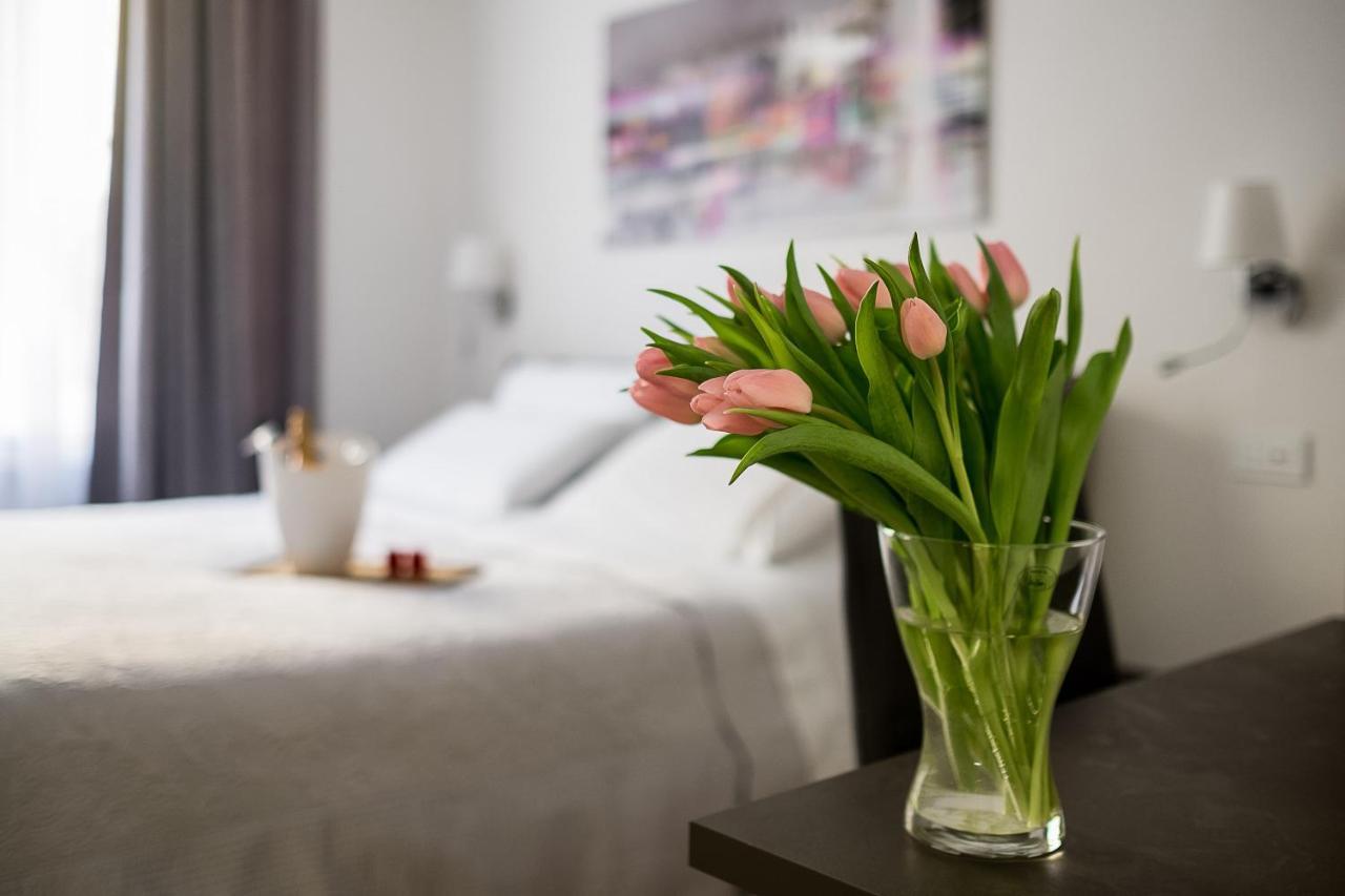 Galleria Cavour Bed & Breakfast
