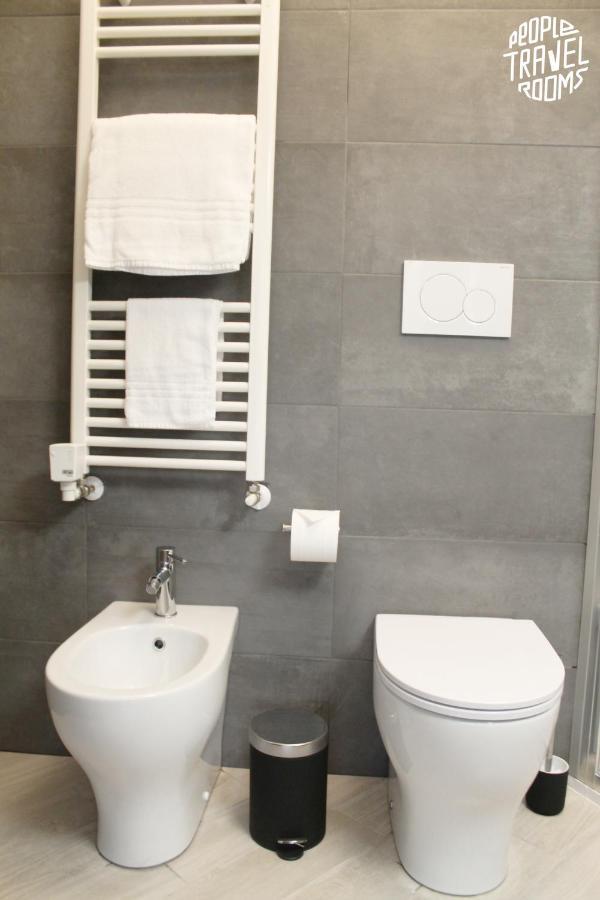 People Travel Guest house