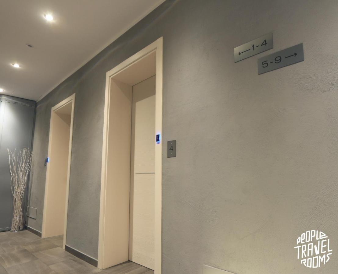 People Travel Guest house