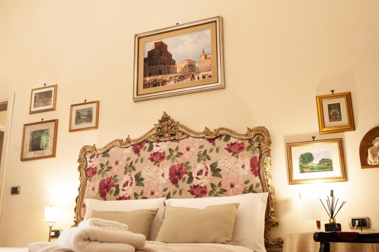Gran Piazza Maggiore - T&t Communications Bed & Breakfast
