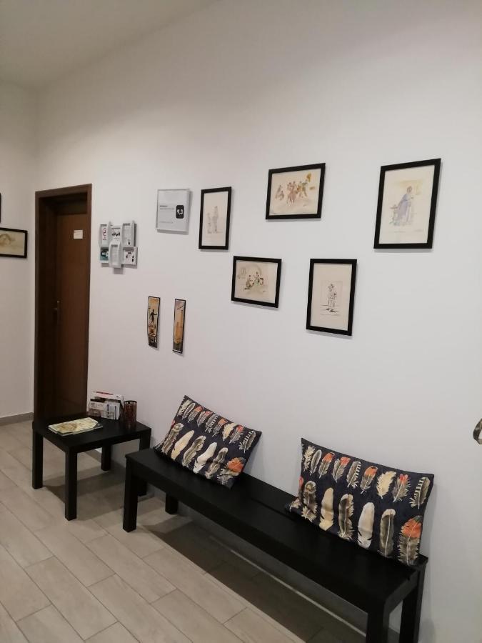 La Finestra Su San Luca *
