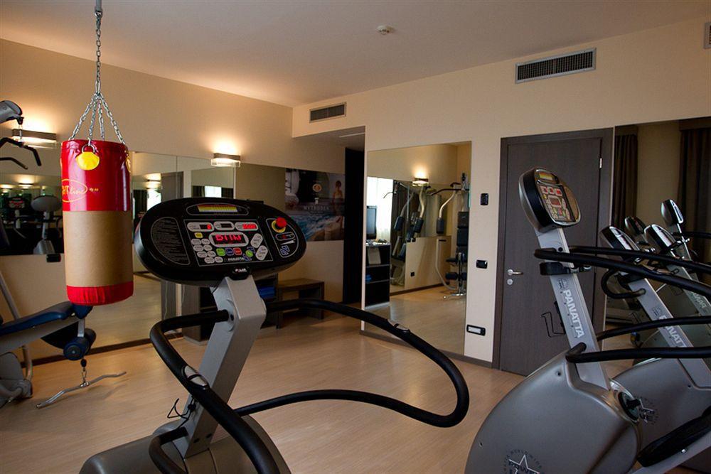 Savhotel Aemilia 4*