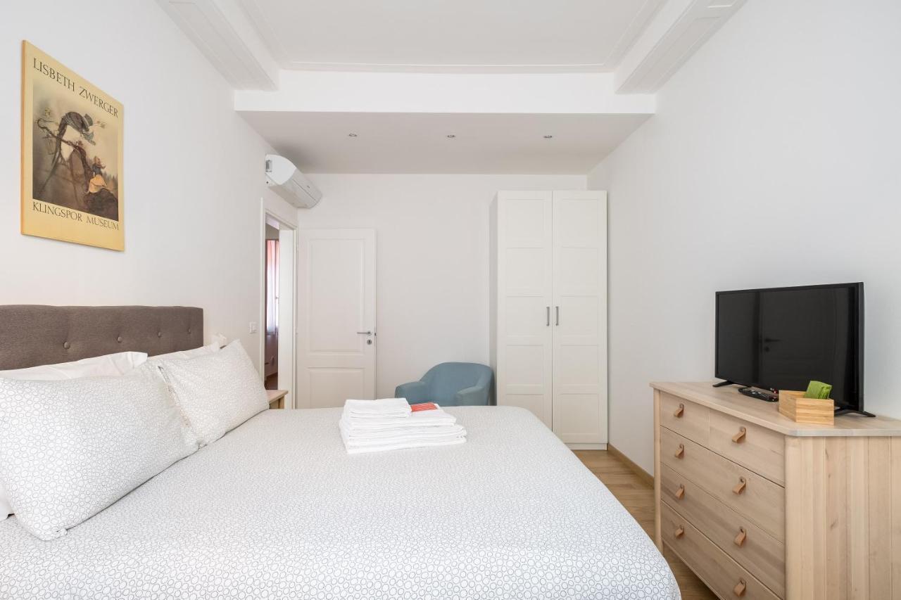Canonica Apartment