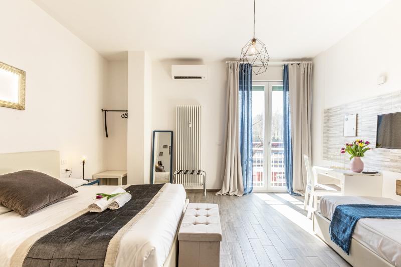 Guest house Central City Rooms