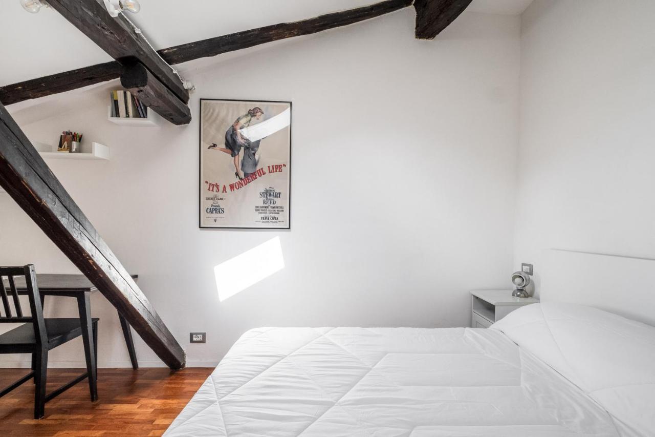 Apartamento La Mansarda Di Via Zamboni By Wonderful Italy Bolonha