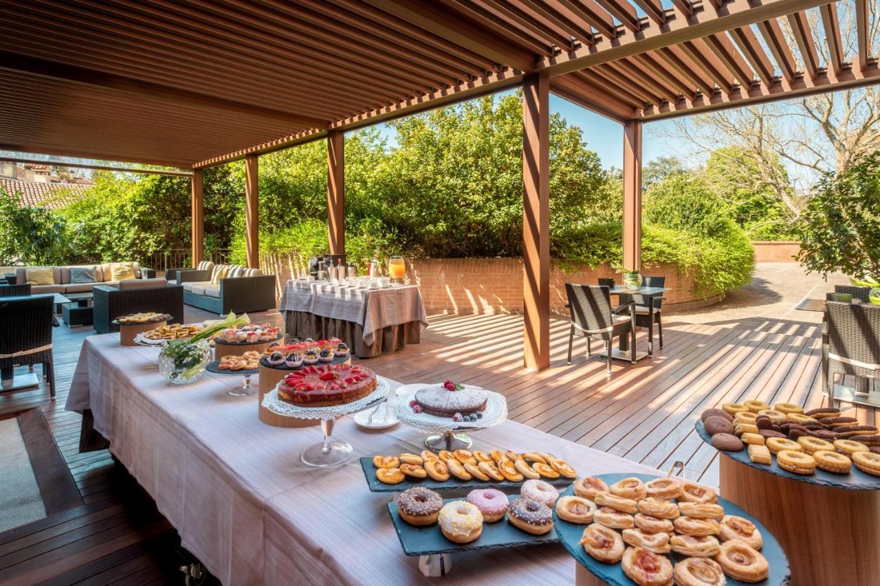 Hotel Savhotel Aemilia 4*