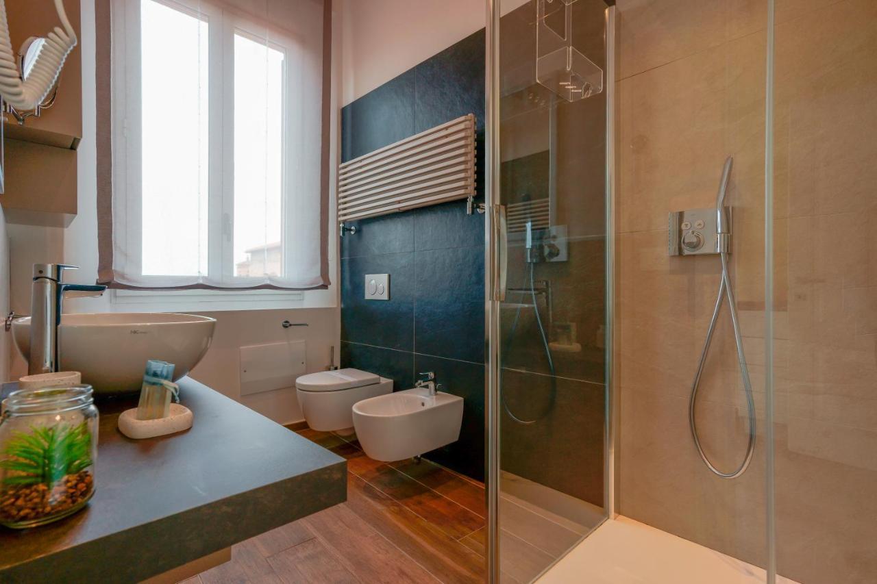 Attico Di Via D'azeglio Bed and breakfast 2*