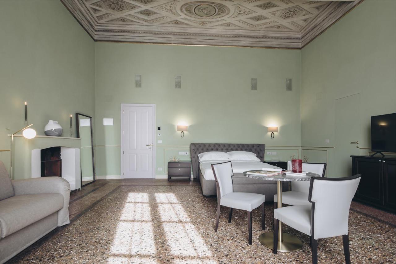 Gasthof Gregorini Bingham Art Luxury Bologna