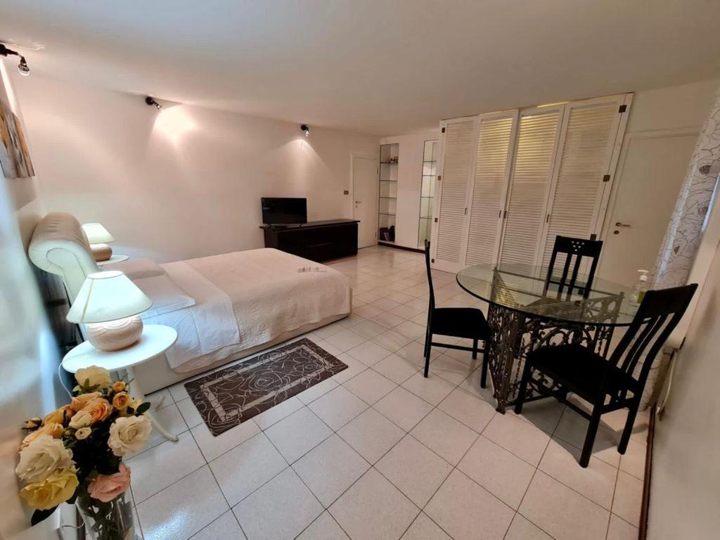 Appartement Monolocale Oberdan