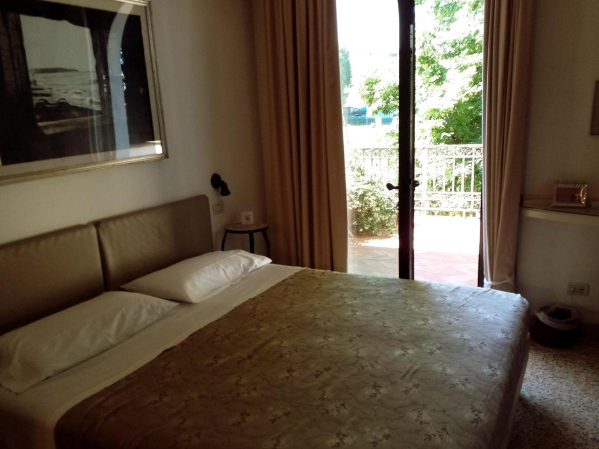 Al Melograno - & Breakfast Guest house *