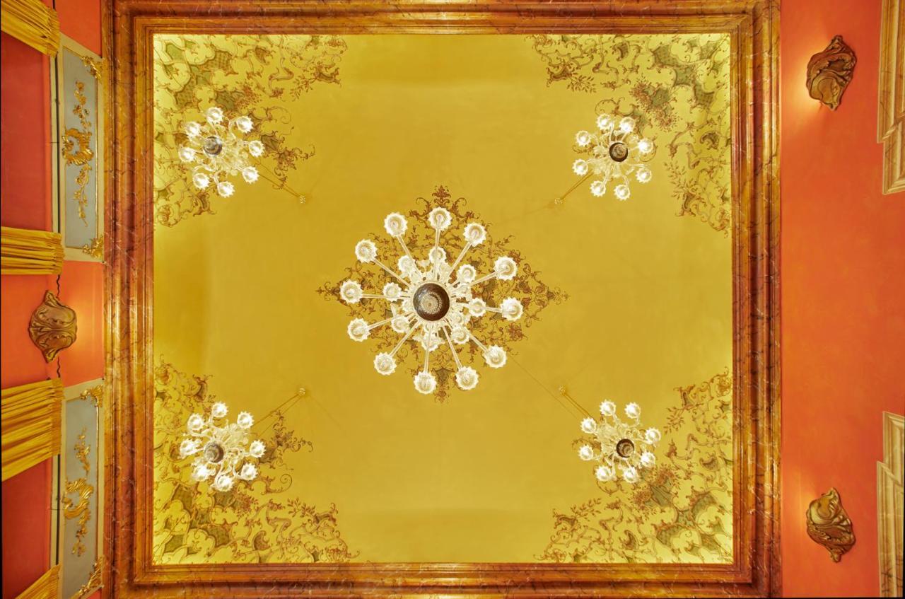 Palazzo Di Alcina - Residenza D'epoca - Luxury Bed & Breakfast 5*