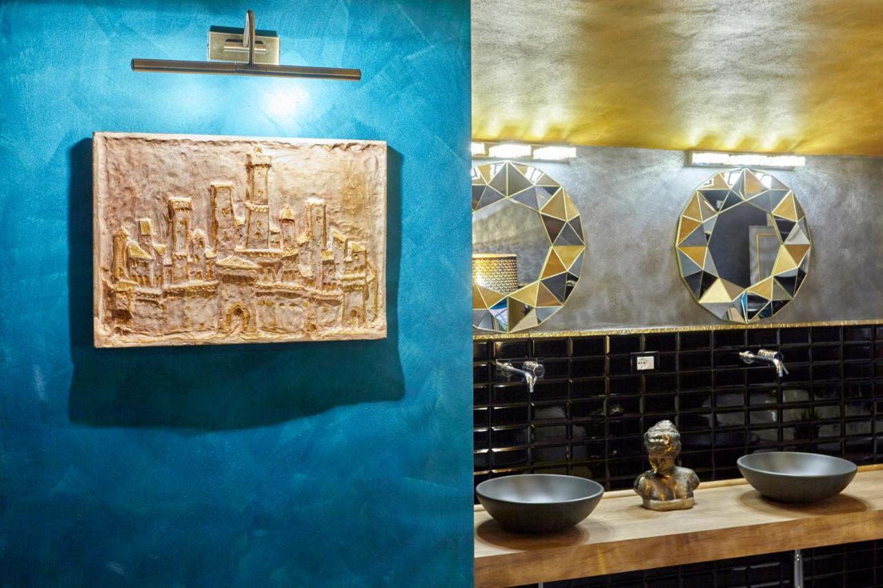 Palazzo Di Alcina - Residenza D'epoca - Luxury Bed & Breakfast