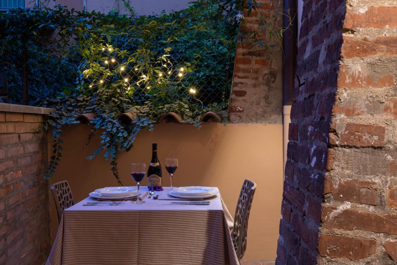 Luxury In The Center I Private Patio & Kitchen * Bolonha