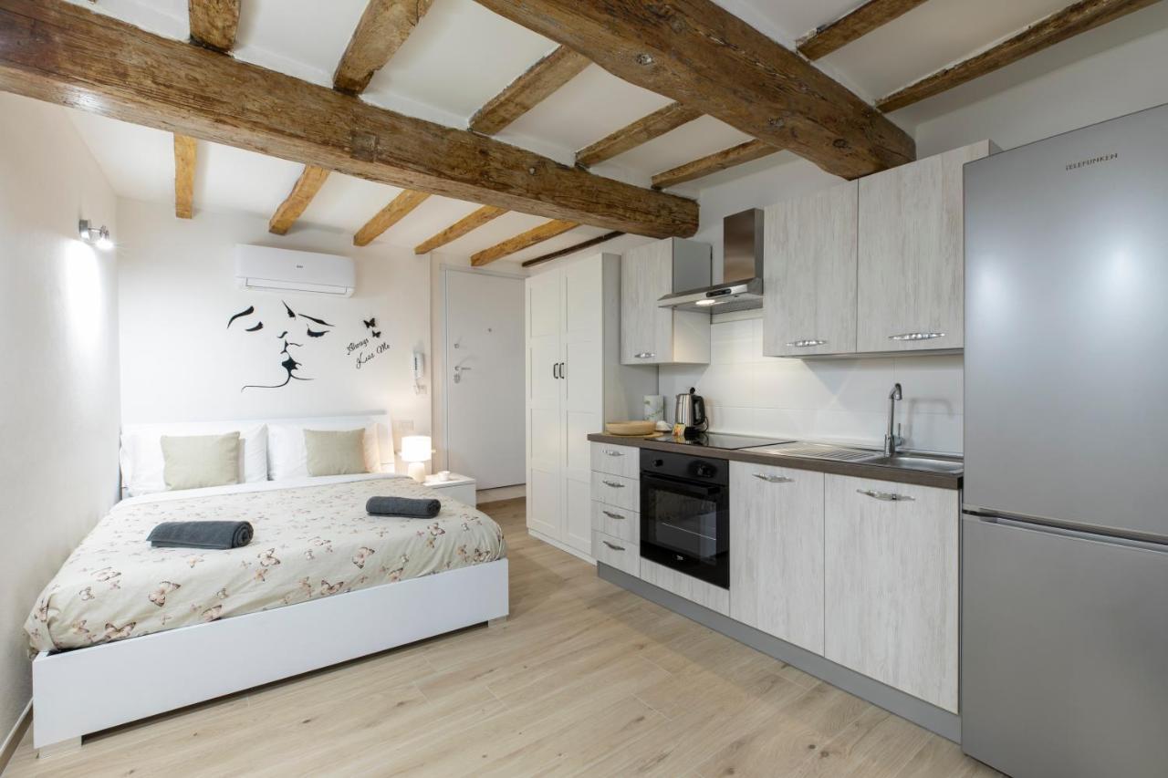 Luxury In The Center I Private Patio & Kitchen Apartamento