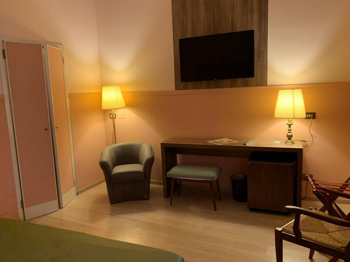Roma 4* Bologna