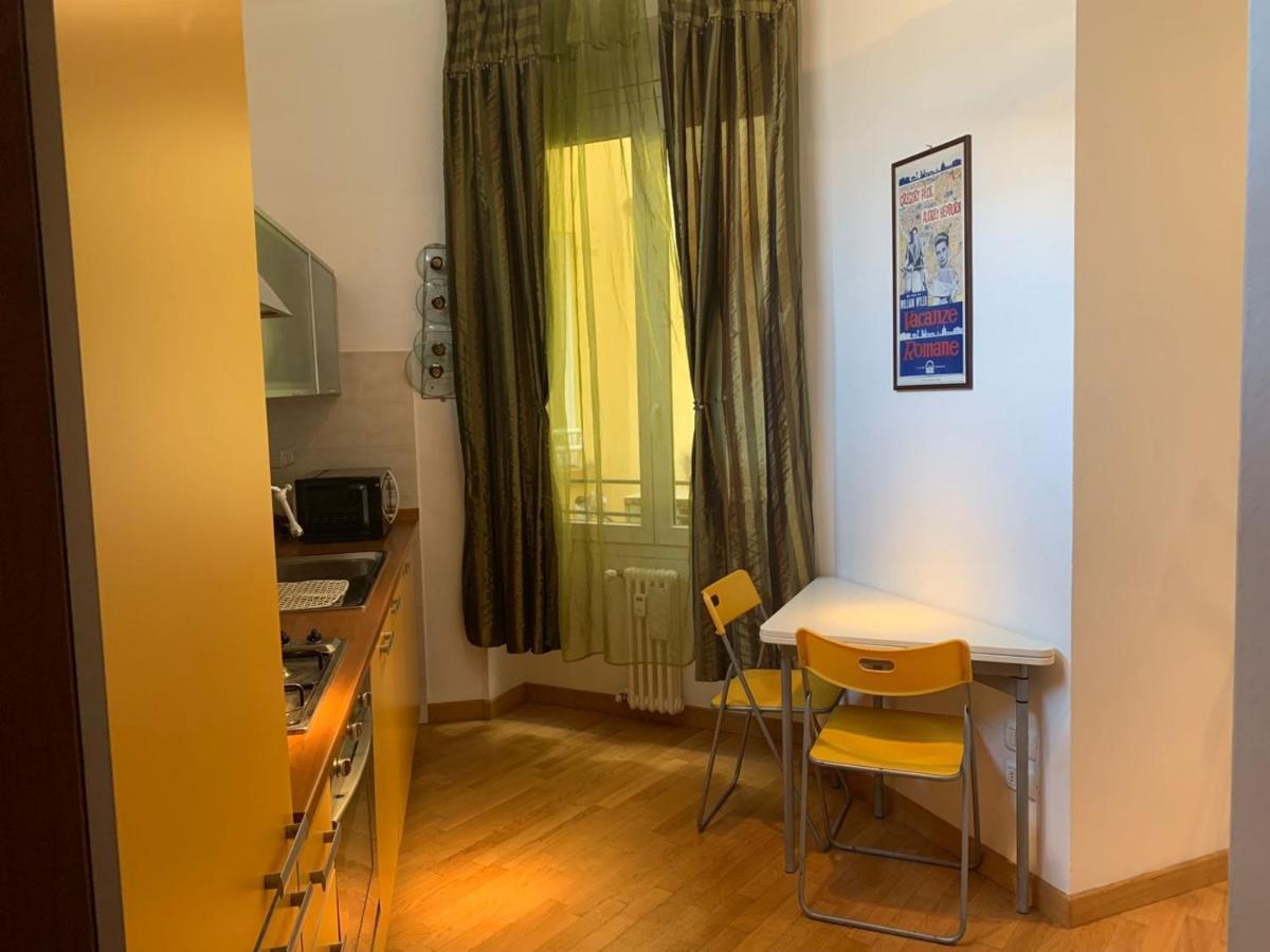 Flat Beetwen Centre And Railway Station!! Apartment Bologna