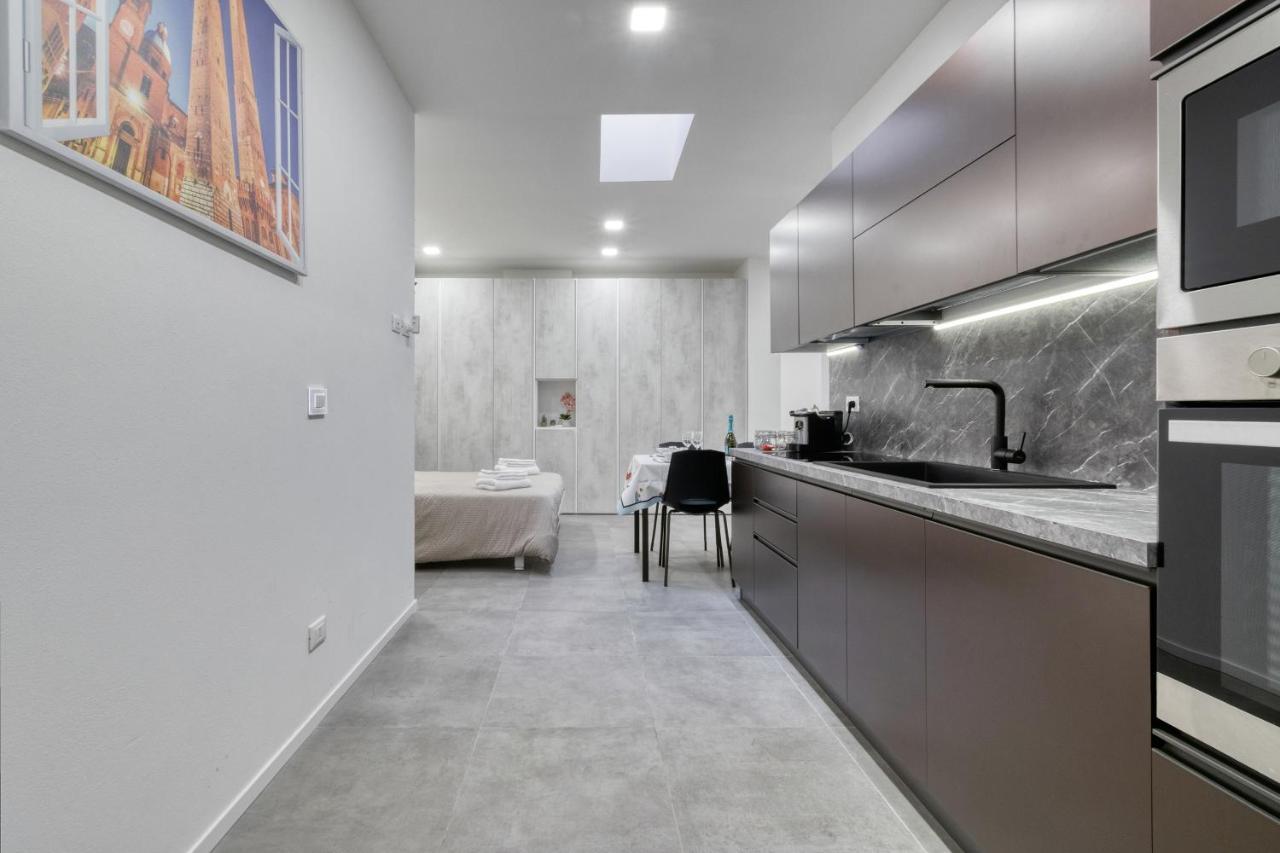 Ugo Lenzi Apartment *