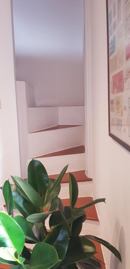 House On The Hills, 10 Minutes From Center Apartamento Bolonha