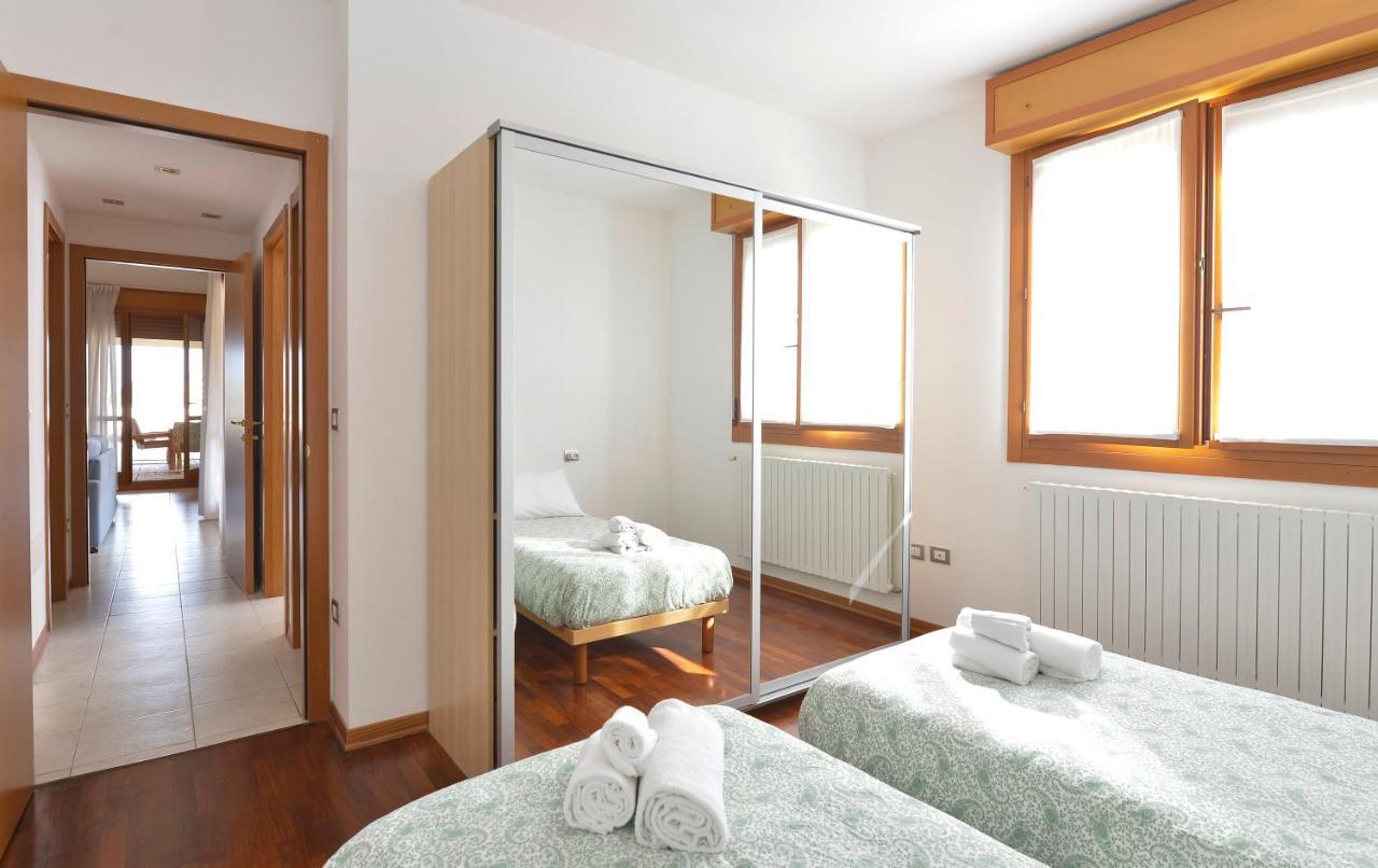 Ur-nest Emilia Levante A Appartement *