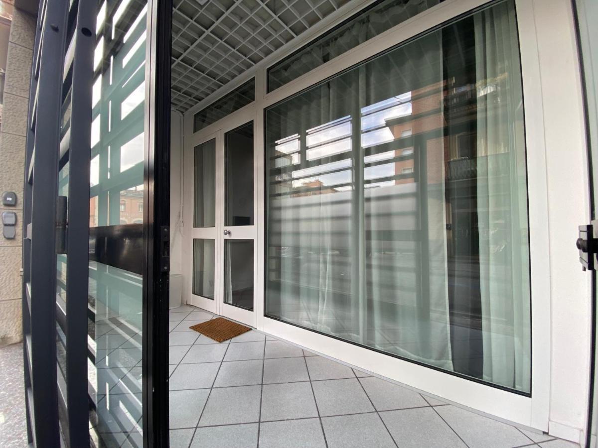 Crespi Station * Bologne
