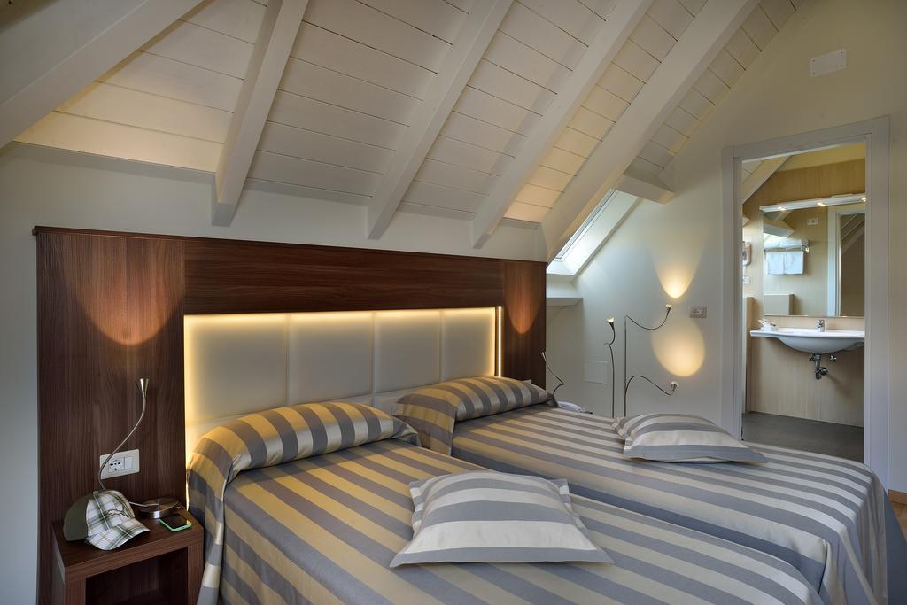 Hotel Astor 3*