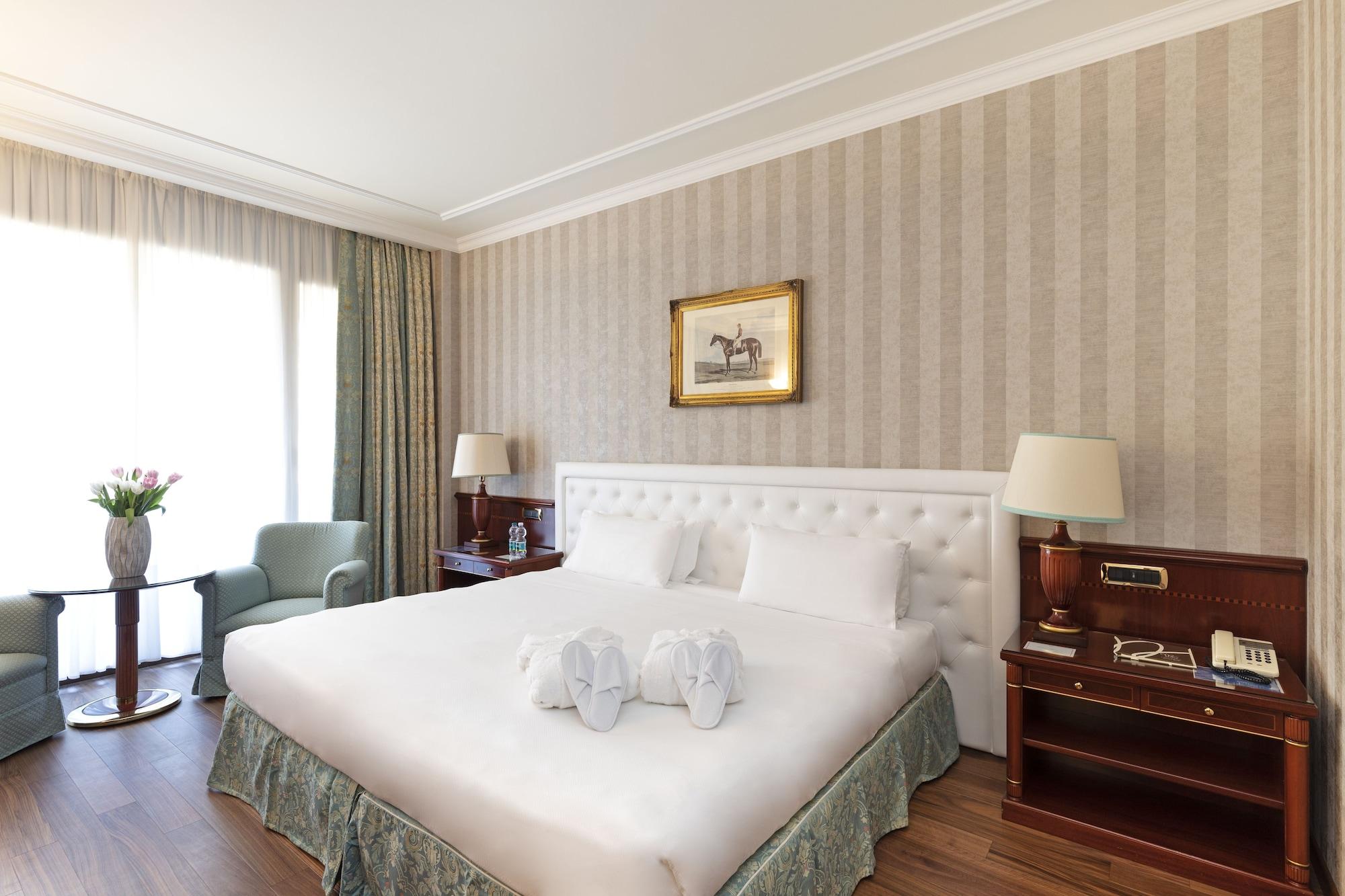 Royal Carlton Hotel 4*