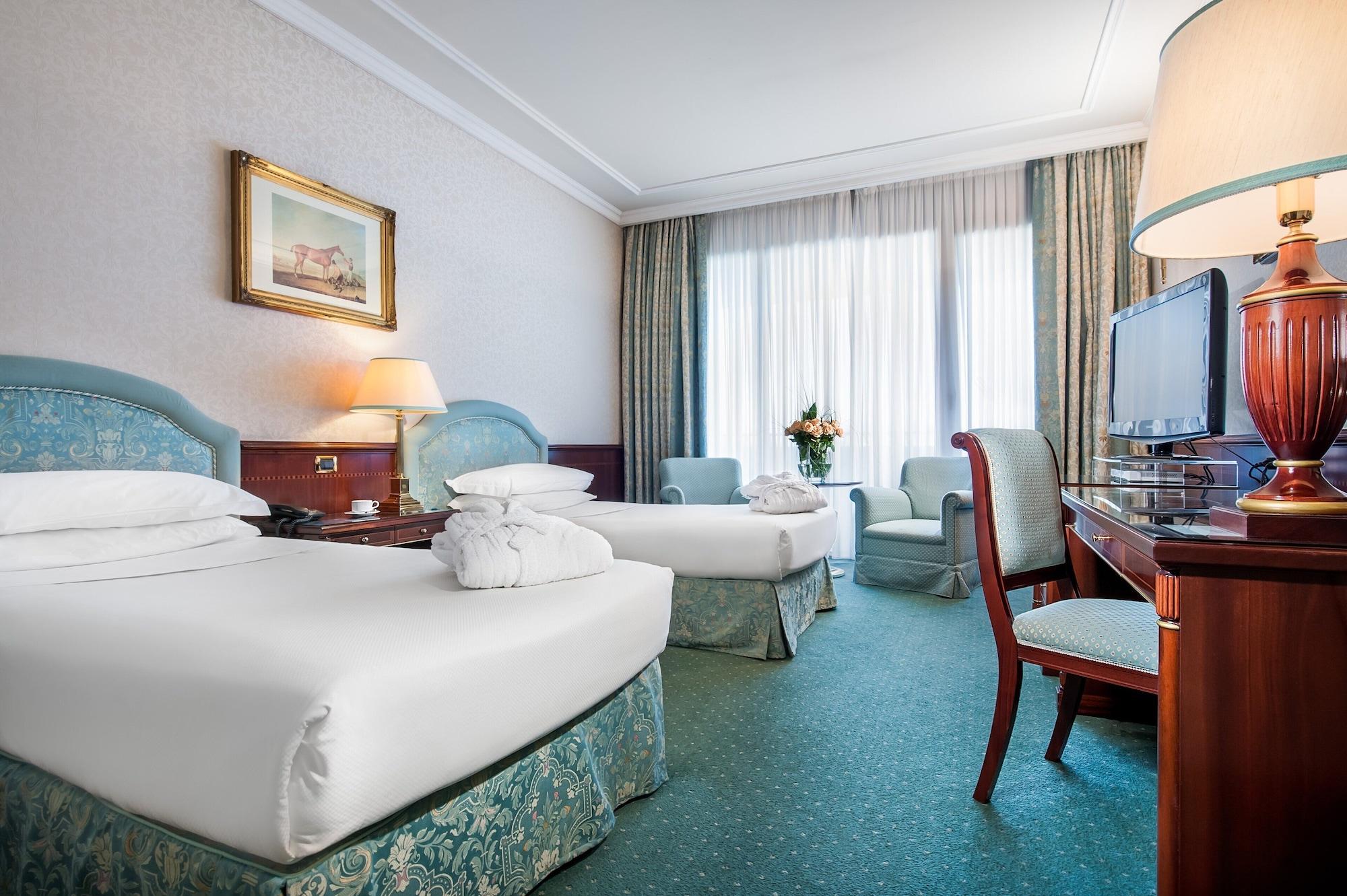 Royal Carlton Hotel