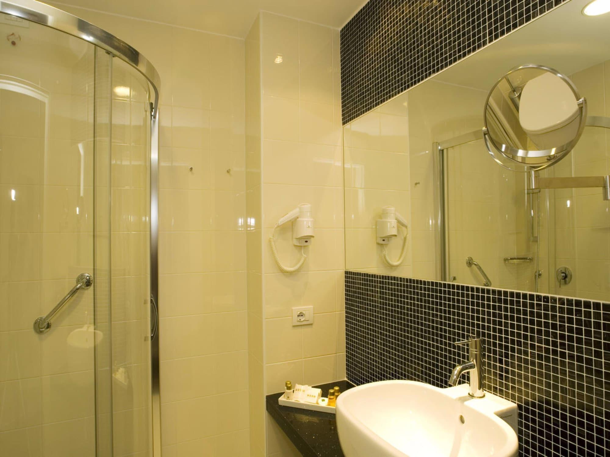 Hotel Michelino 75 By The Sydney 3*