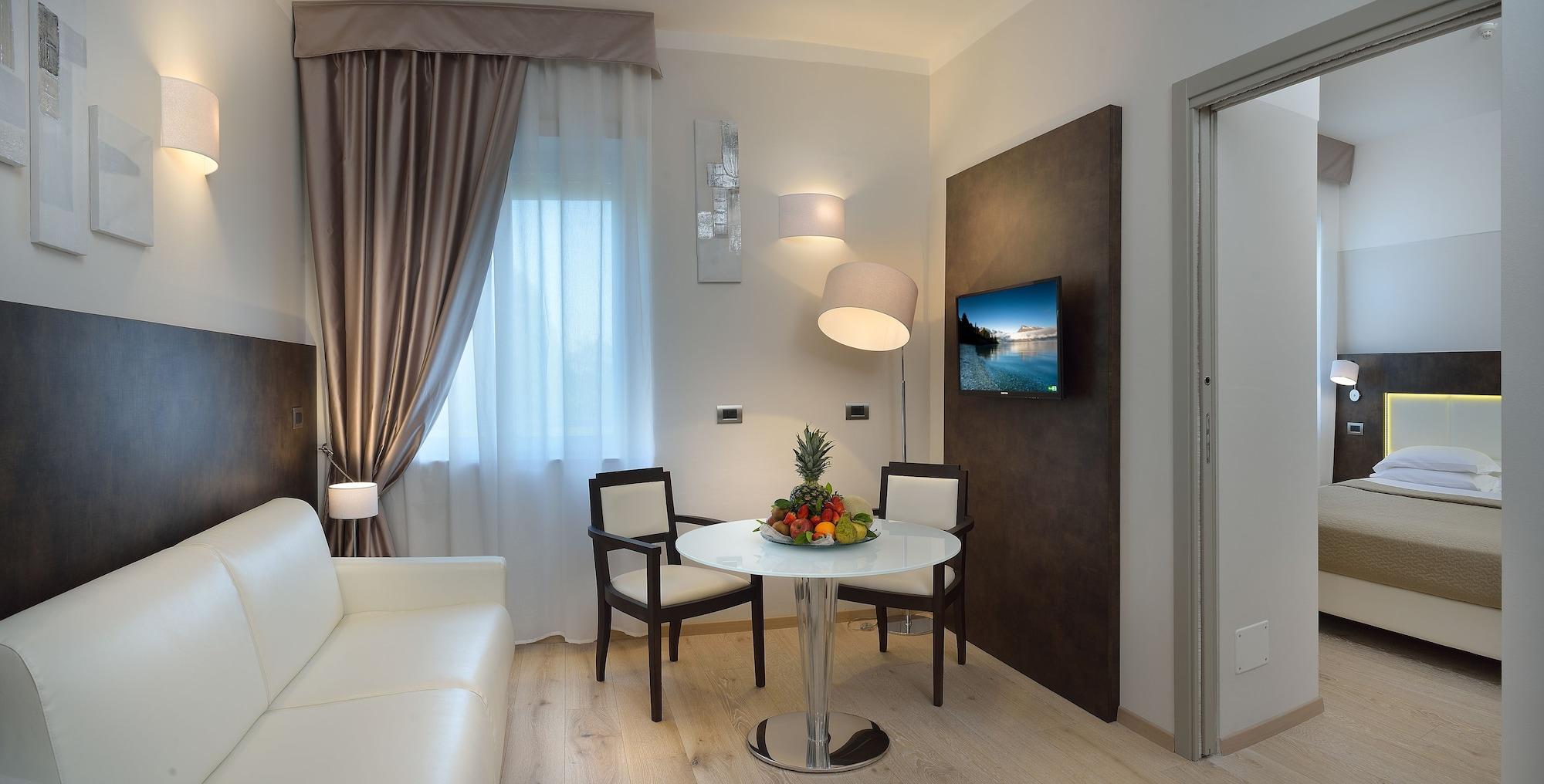 Airport Hotel 4*