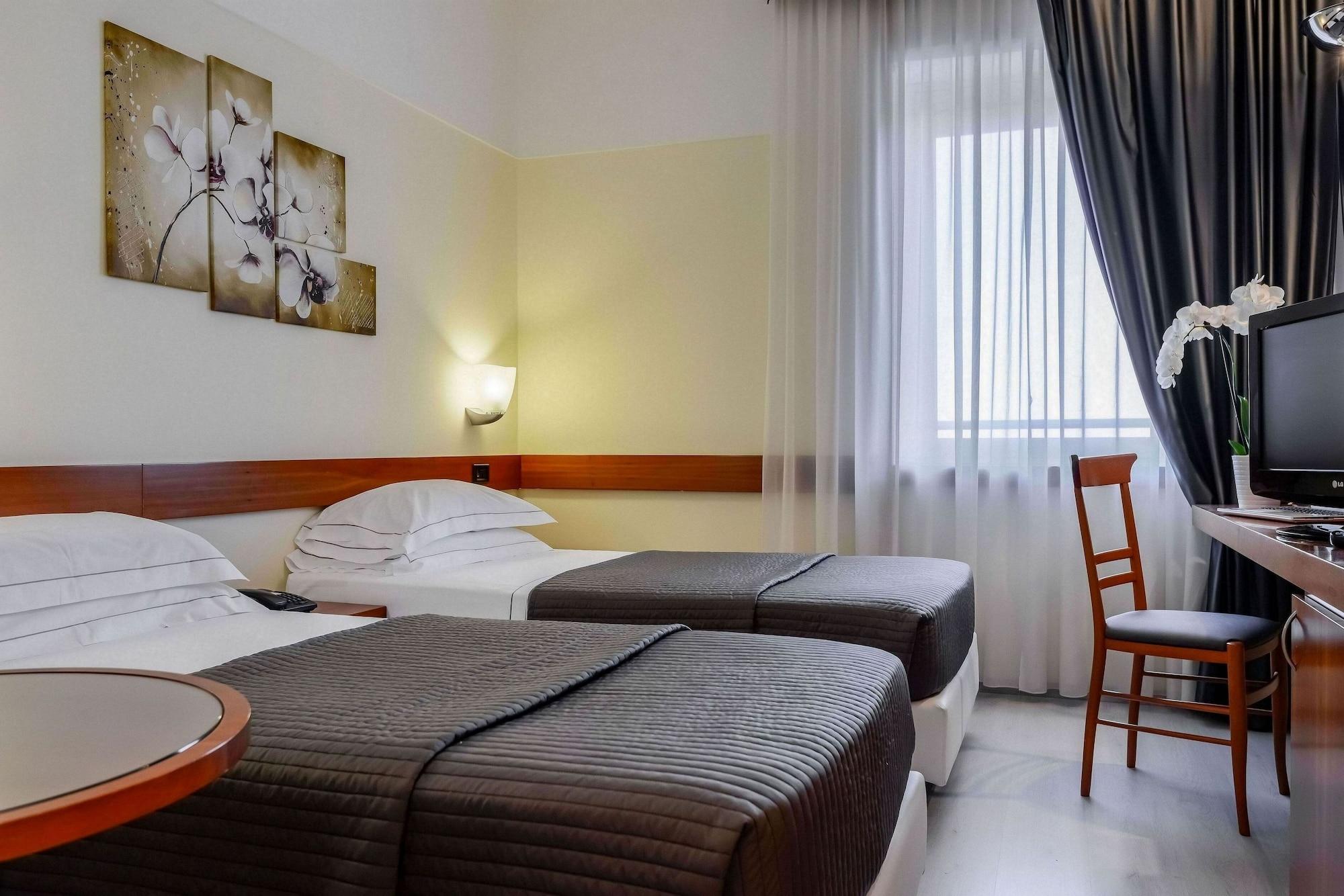 Airport Hotel Bologna