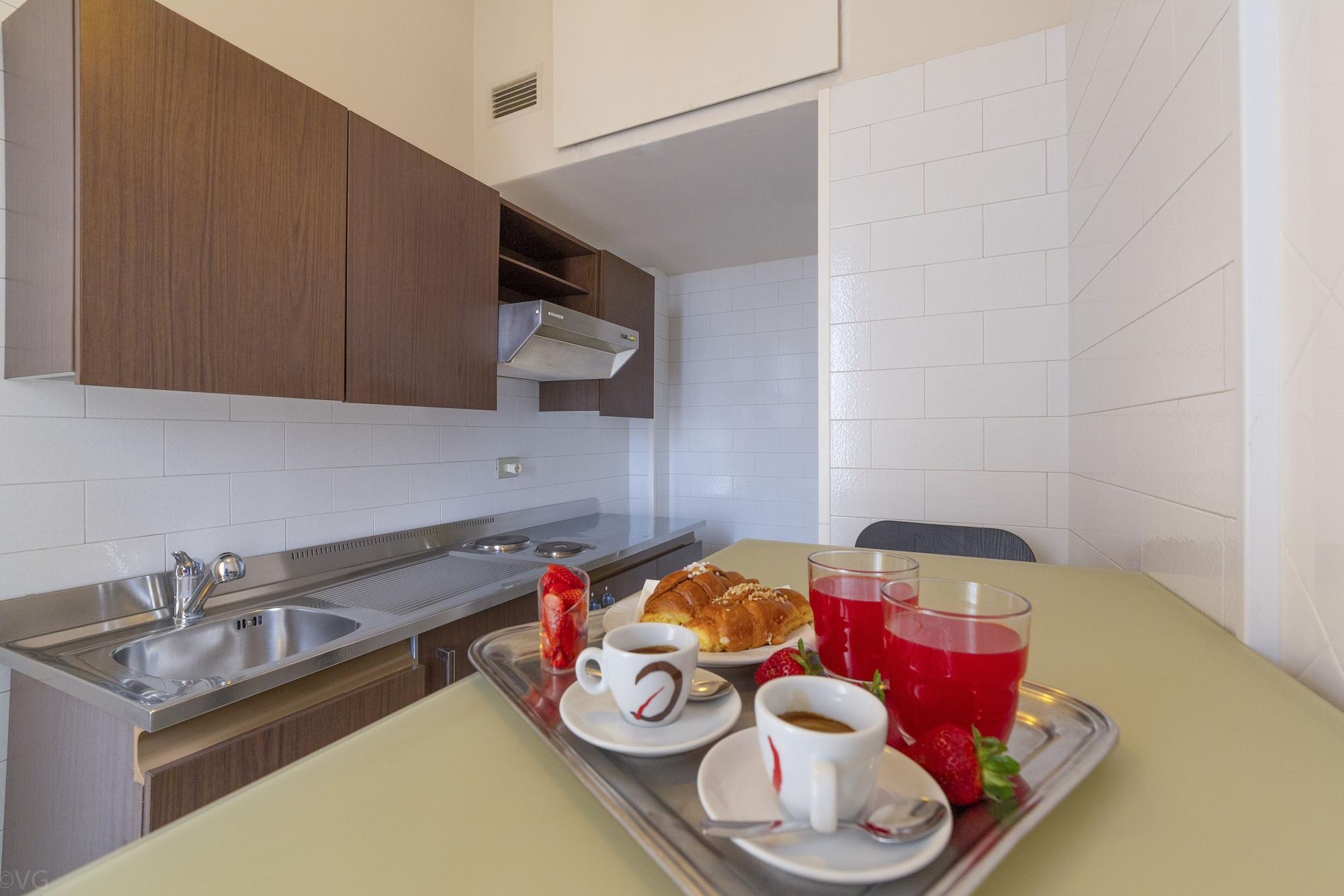 Elite Hotel 4*
