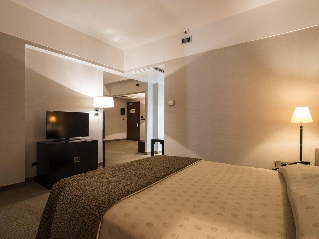 Flyon & Conference Center Bolonia