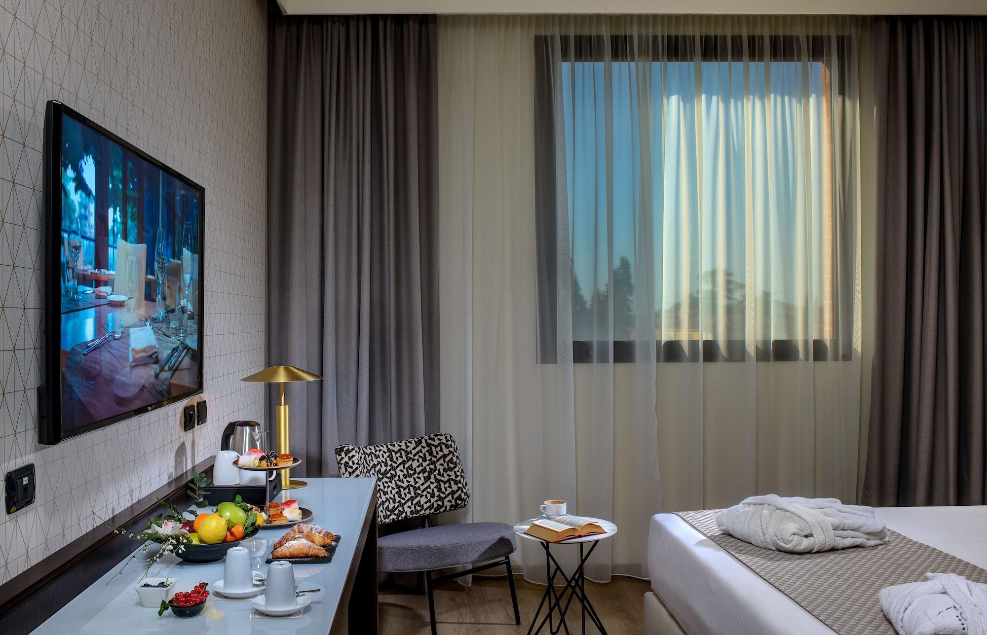 Hotel Savhotel Aemilia