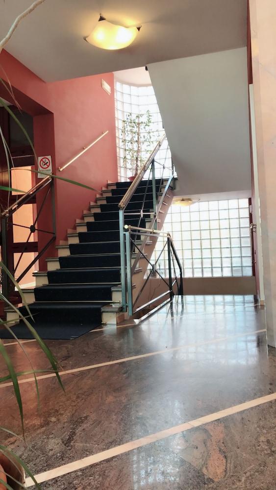Maxim Bologna